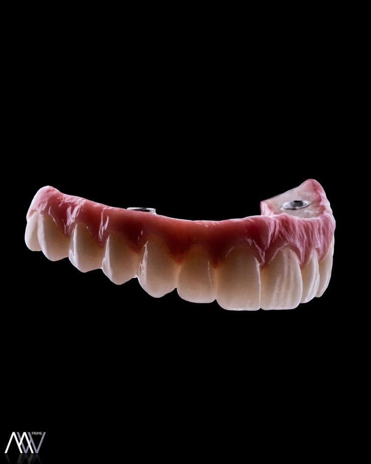 Zirconia Crown - İşman Dental Alanya